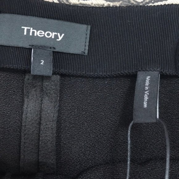 THEORY Clean Wide Leg Pant in Crepe Satin - Picture 5 of 9